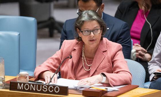 فيفيان فان دي بيري، الممثلة الخاصة بالإنابة لبعثة الأمم المتحدة لتحقيق الاستقرار في جمهورية الكونغو الديمقراطية (مونوسكو) أثناء إحاطتها أمام مجلس الأمن.